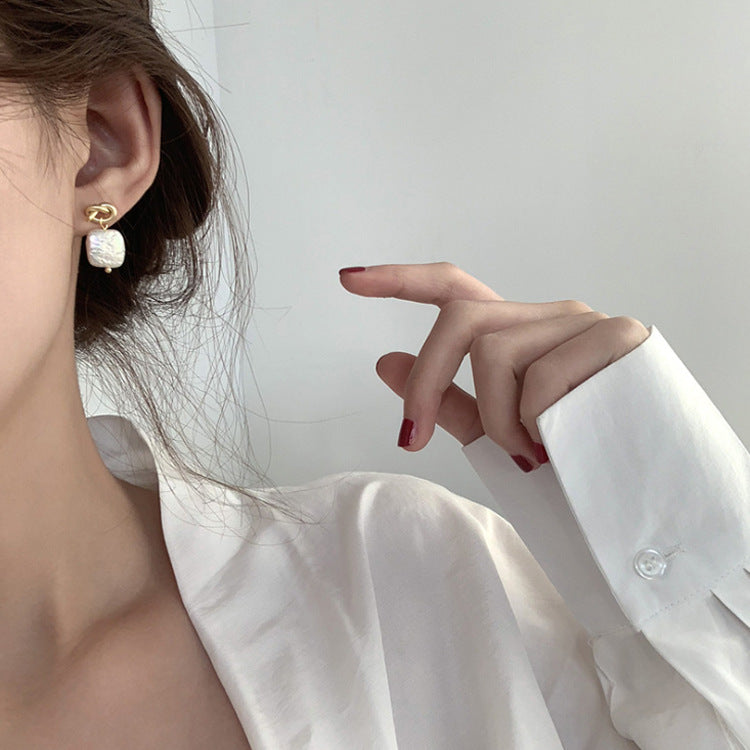 Orecchini con perle naturali
