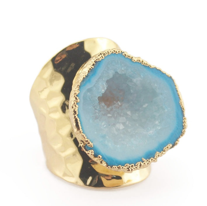 Verstellbare Ringe mit verschiedenen Steinen
