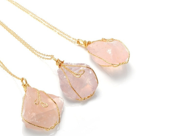 Pendente con pietra naturale irregolare grezza collana