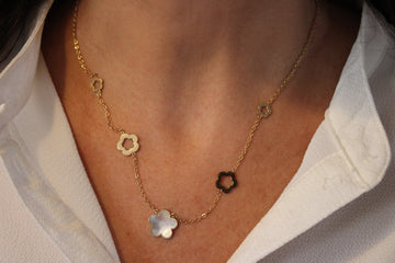 Collana con fiore di madreperla Paris